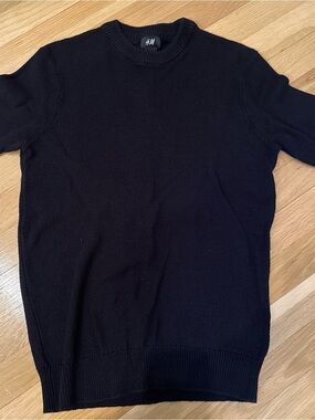H&M Men's Black Crewneck Knit Sweater